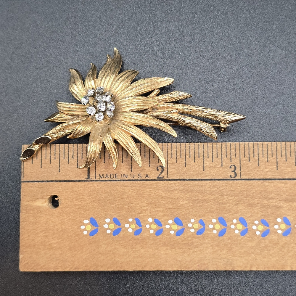 VTG HAR Gold Tone Floral Spray Brooch Rhinestone Cluster Mid Century Flower - Picture 9 of 10